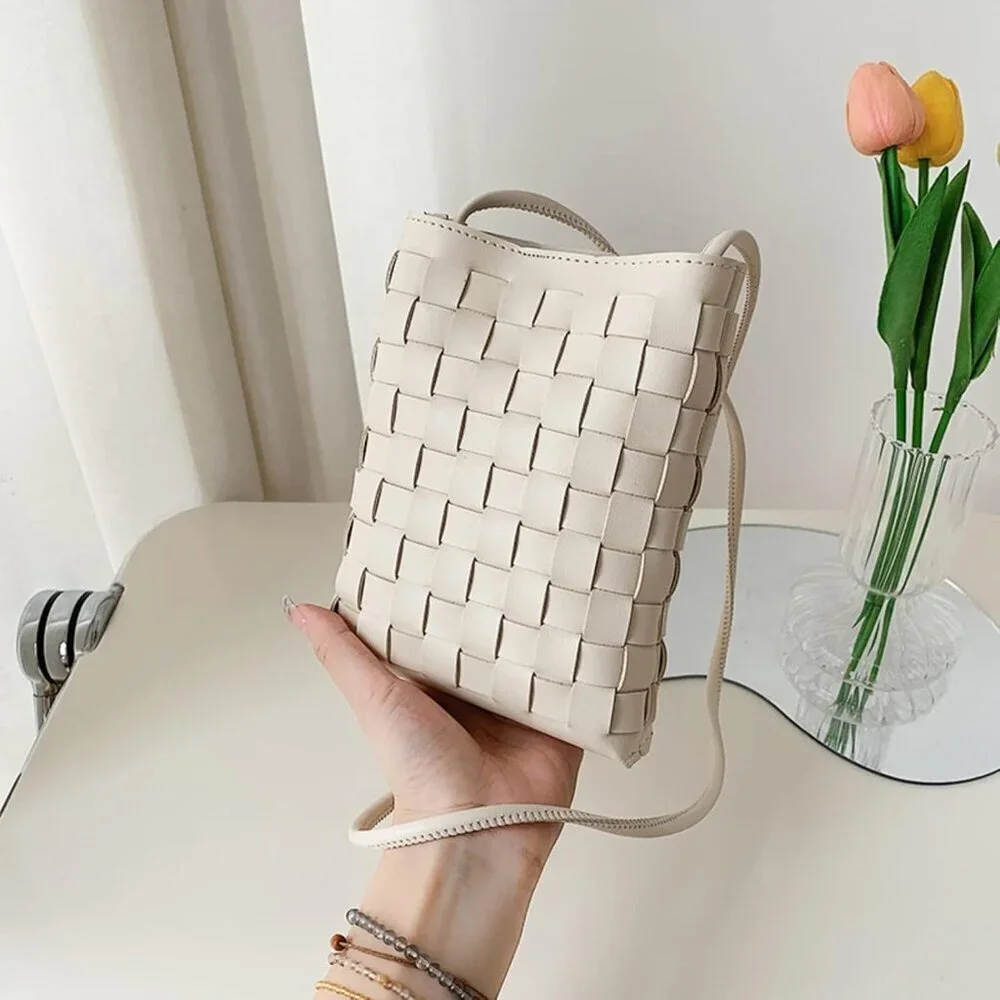 N/A woven small